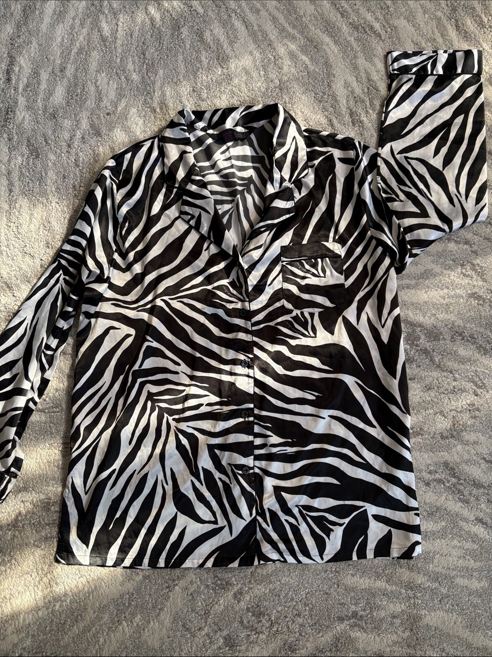 Victoria’s secret Black & White Zebra Print Button-Up Shirt